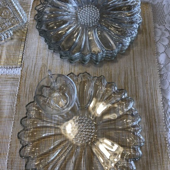 Anchor Hocking Dining Vintage Anchor Hocking Glass Snack Plates